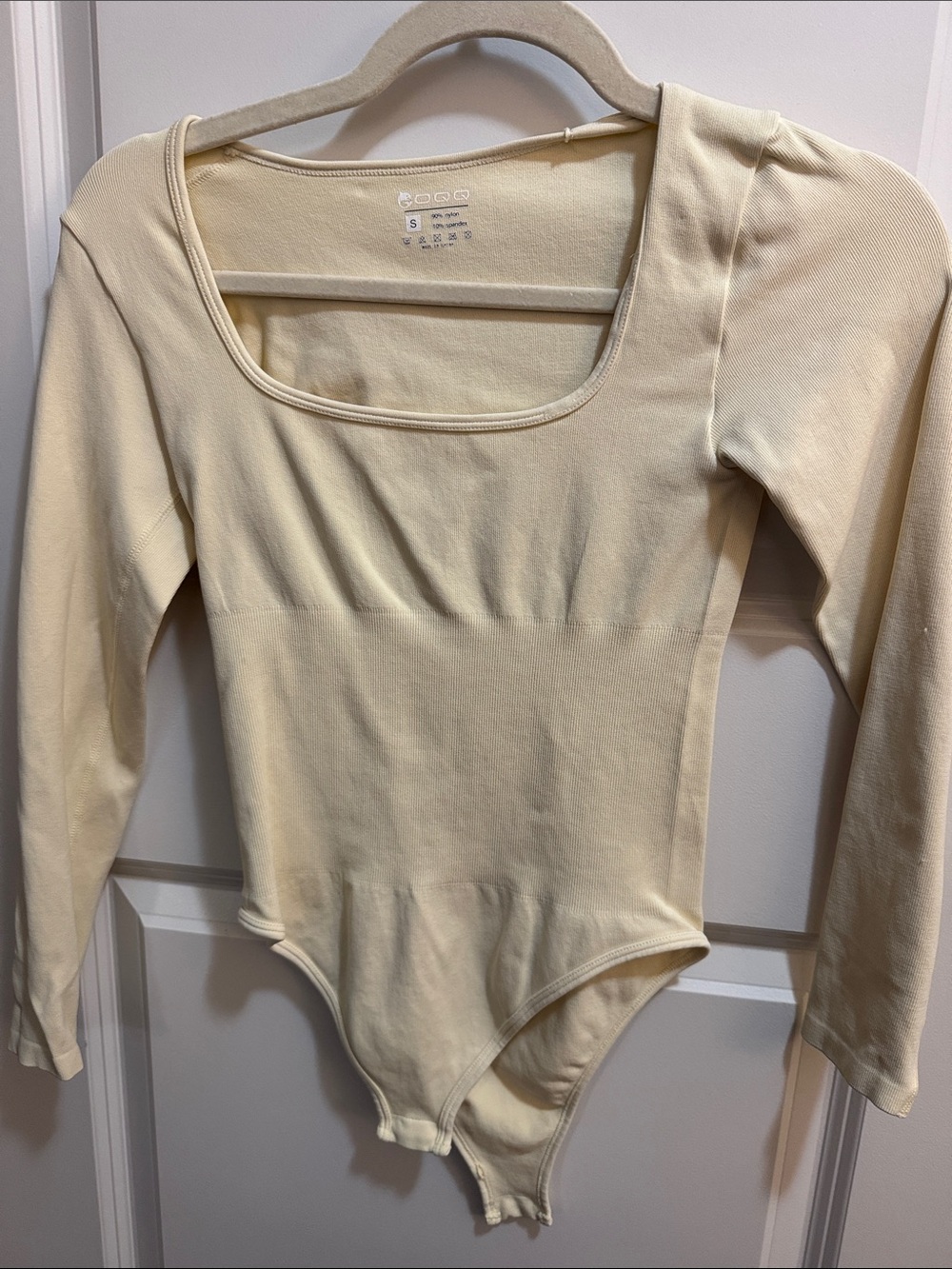OQQ Cream Long Sleeve Bodysuit